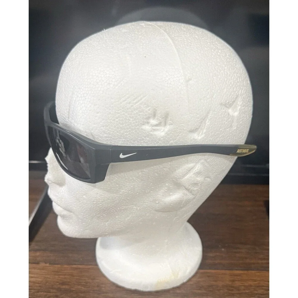 Nike Sunglasses Frame Only Brazen Shadow CT8228 060 Matte Gray Square Italy 59mm